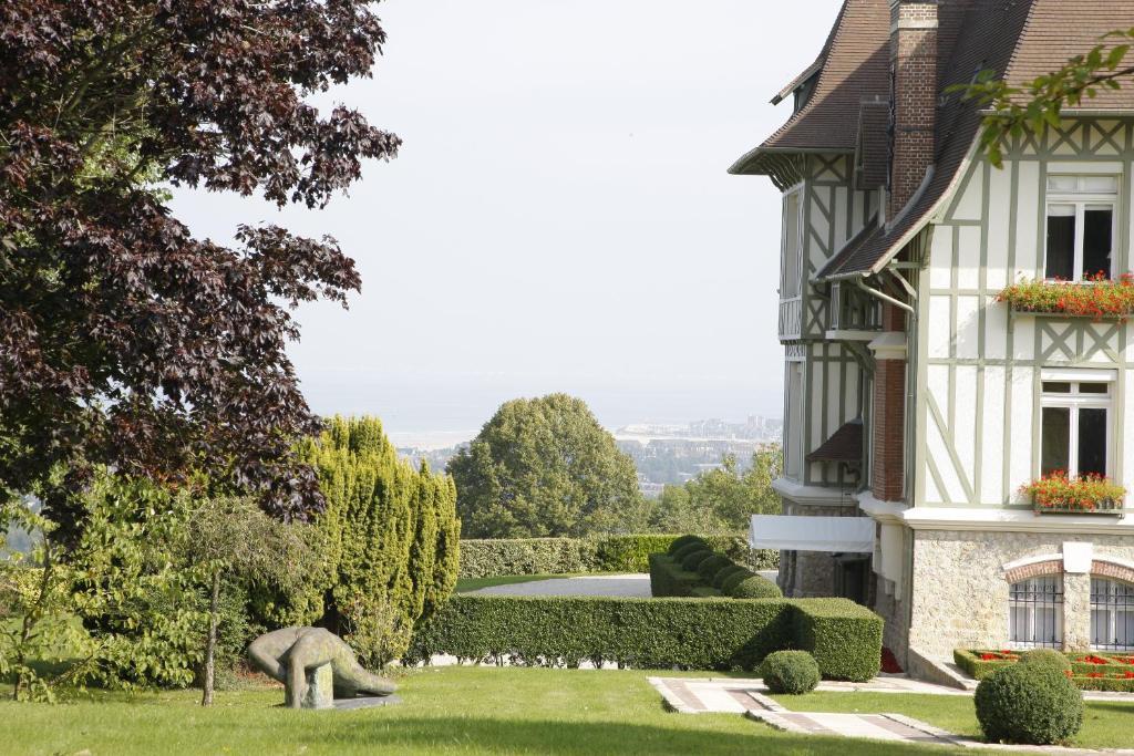 Manoir De Benerville Bed and Breakfast Deauville Zewnętrze zdjęcie